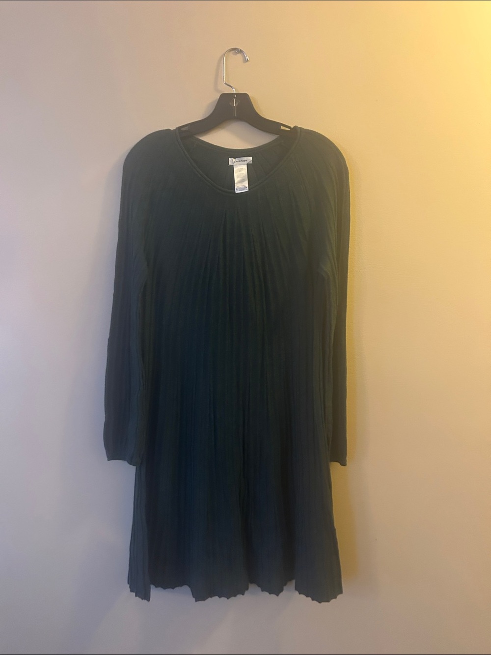 Max Studio Long-Sleeve Pleated Dress - Black